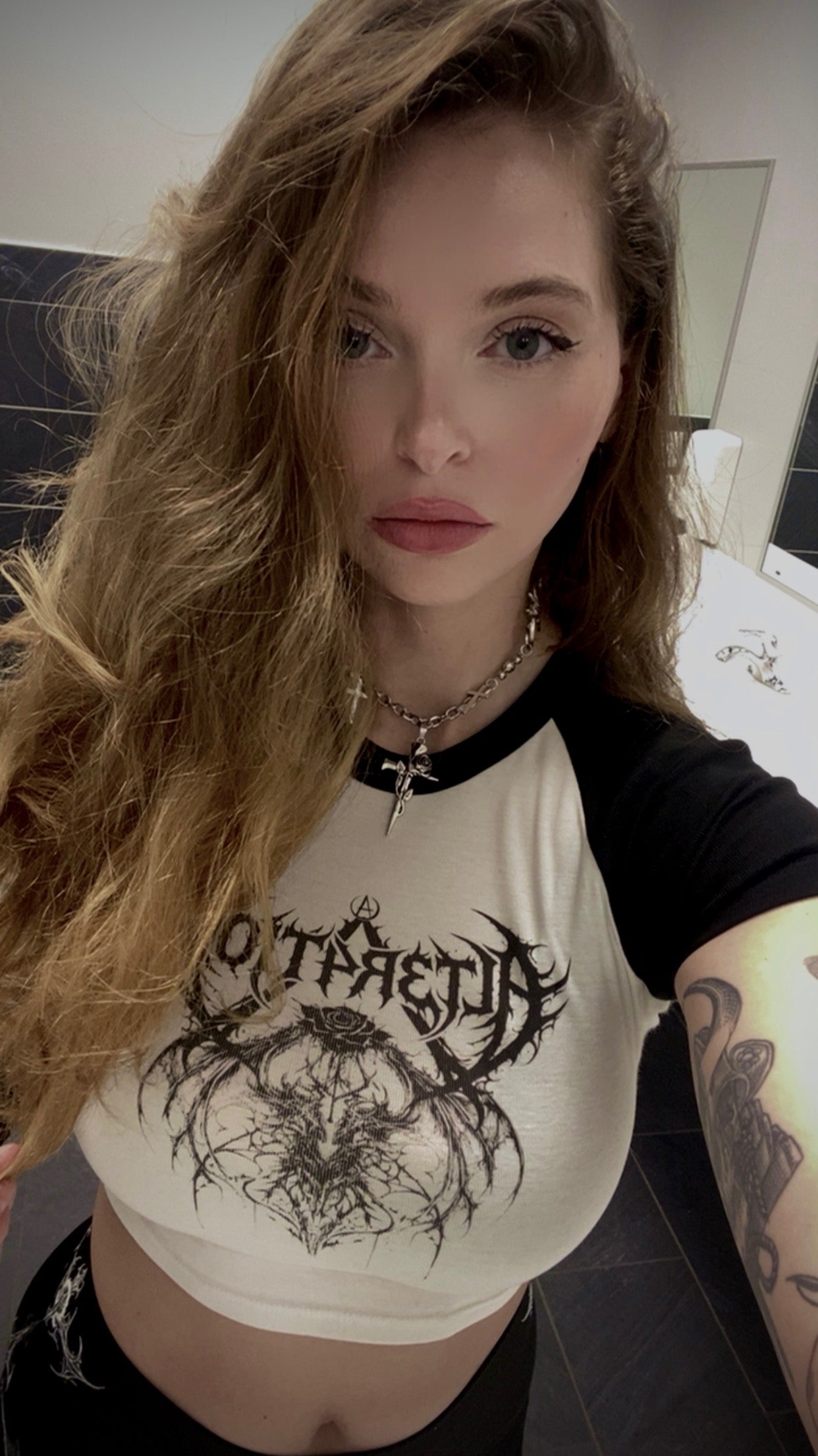 ALT3R4TI0N CR0P
